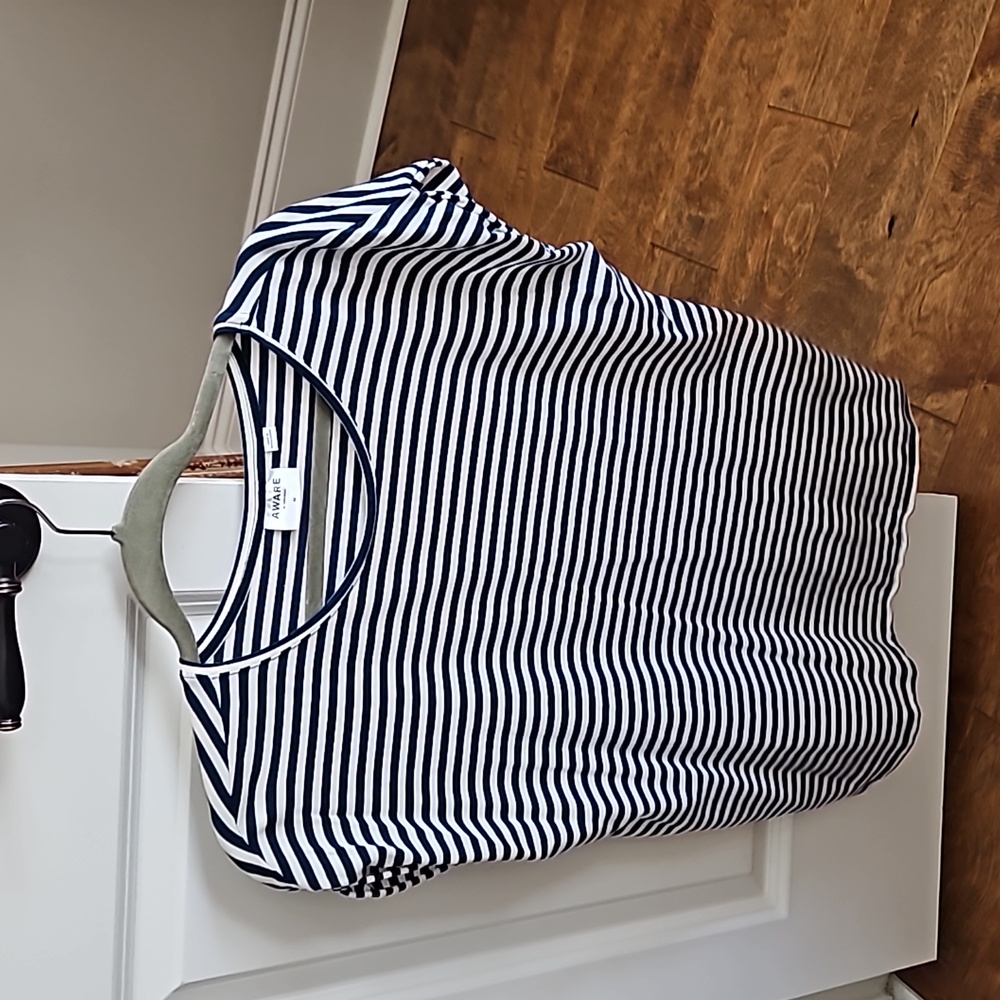 Aware stripe top